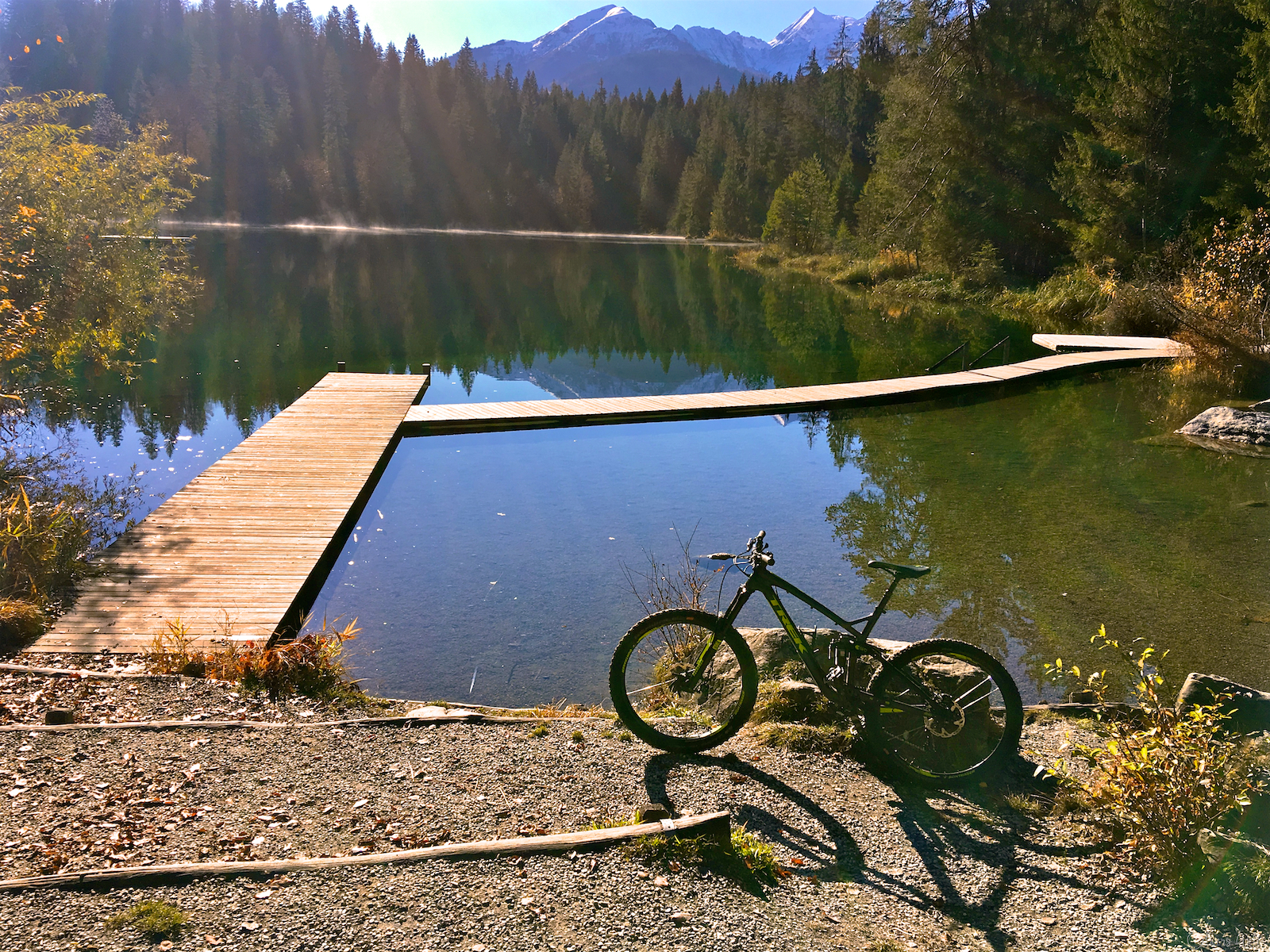 Mit dem Bike um den Crestasee